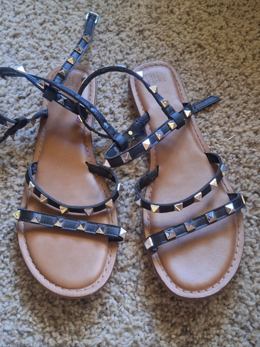Time and Tru Black Strappy Studded Sandal Womens 8